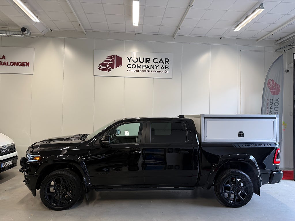 Dodge RAM 1500 Crew Cab 5.7 V8 LIMITED NIGHT OFFROAD ED. KÅPA