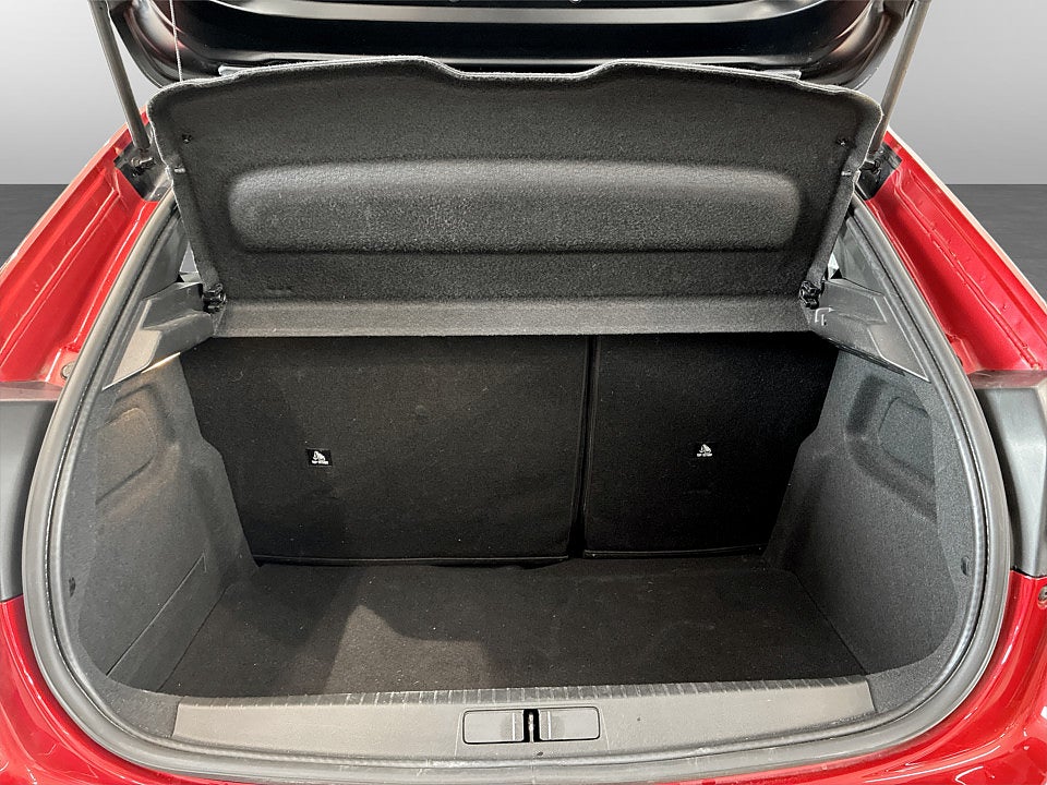 Bild på Peugeot E-208 GT Pack 50kWh 136hk Aut B-KAMERA NAVI