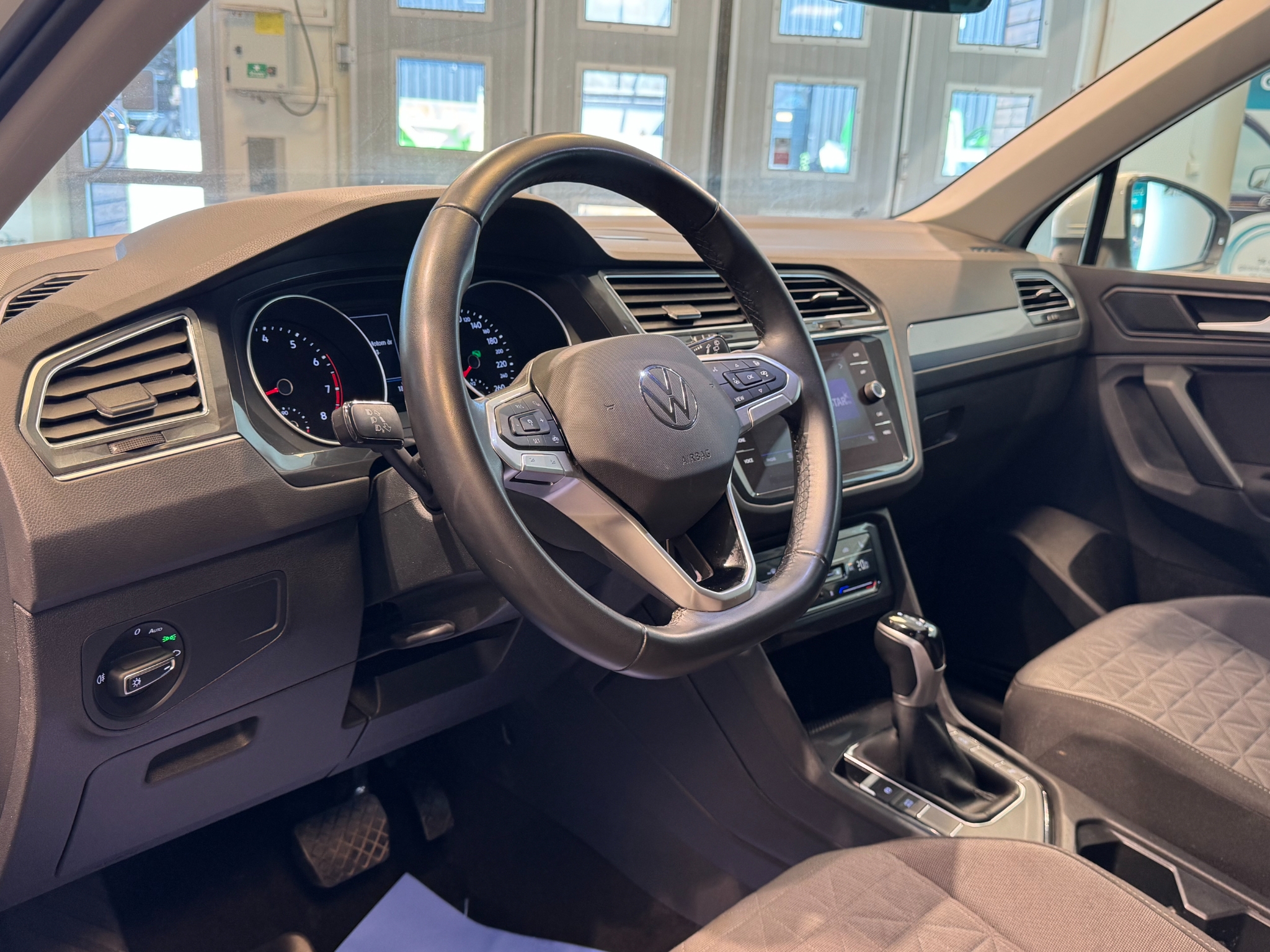 Volkswagen Tiguan 2023, bild 7/51