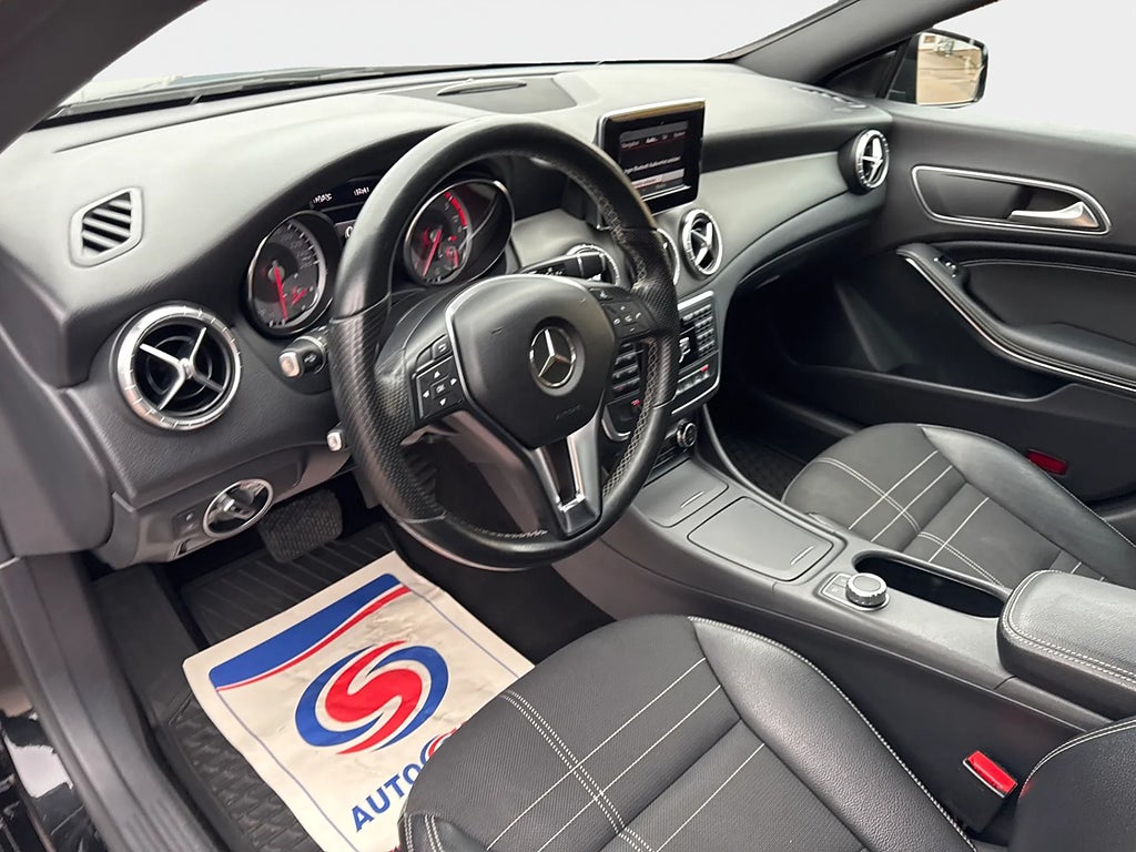 Mercedes-Benz CLA220 220 CDI 170hk Automat Urban Line Kamera 1224kr/månaden 2015, bild 18