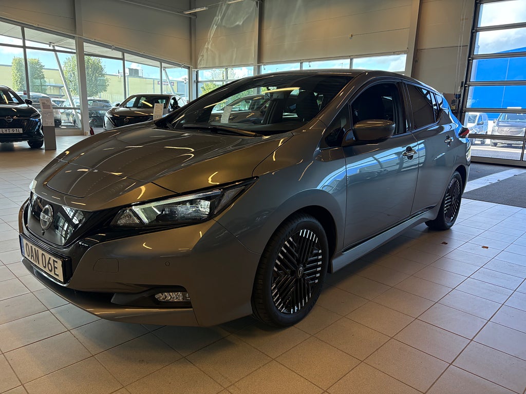 Nissan Leaf N-Connecta 39 kWh navi 360 kamera s&v-hjul
