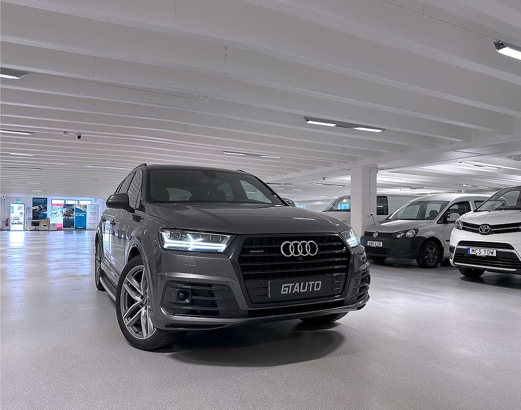 Audi Q7 50TDI S-line 21"RS Pano 7 sits Cockpit Värmare BOSE