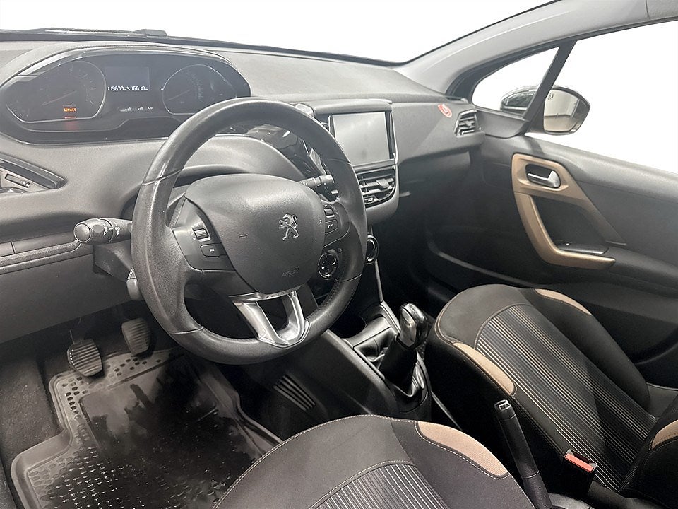 Bild på Peugeot 208 1.2 VTi 82hk - P-SENSORER BAK
