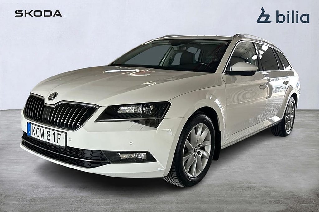 Skoda Superb Kombi STYLE 2,0 TDI 190 DSG 4X4 *Kamremsbytt*Drag,vär...