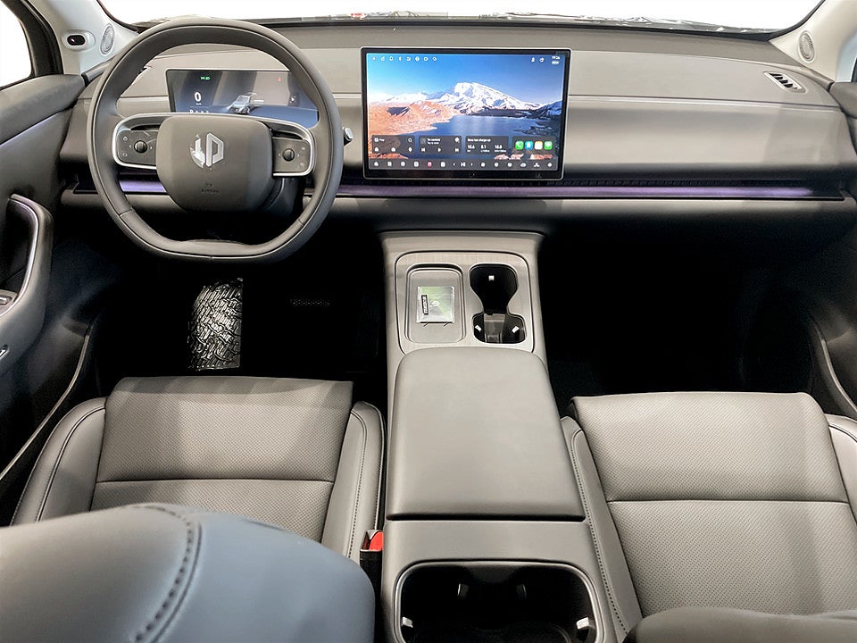 Bild på Leapmotor C10 EREV Design ProMax räckvidd 970km - OMGÅENDE LEVERANS!