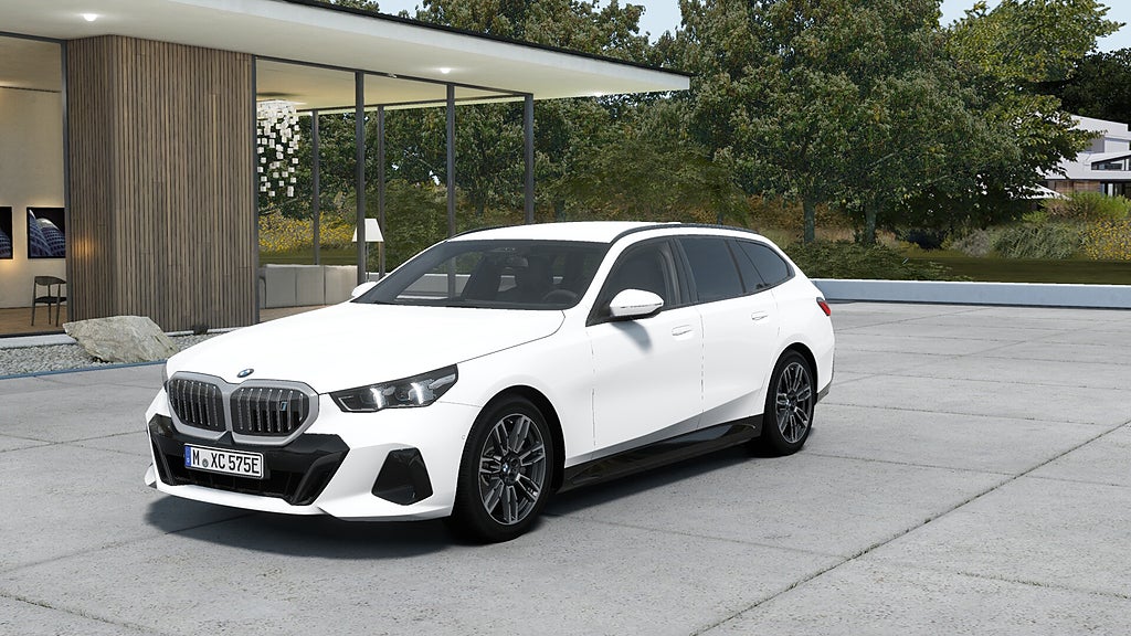 BMW i5 eDrive40 Touring M Sport Active Drag DA+ H/K Företagskampanj