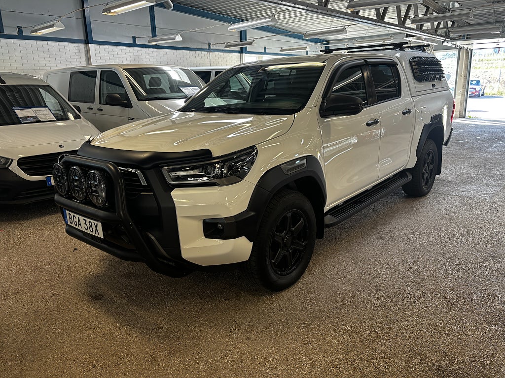 Toyota Hilux Dubbelhytt 2.8 AWD Invincible Euro 6