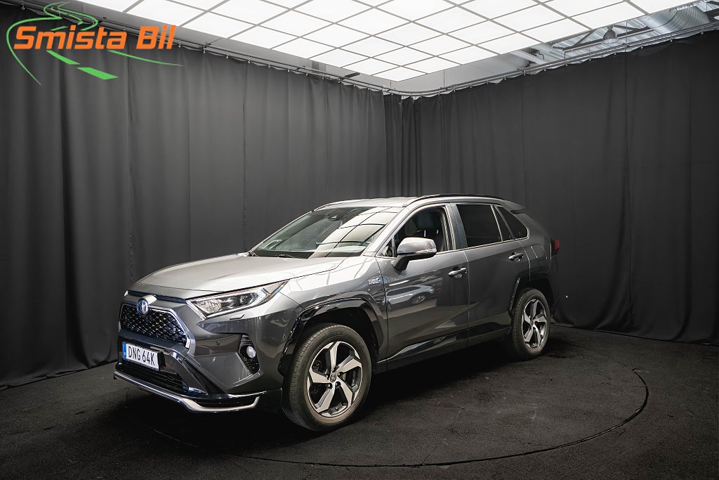 Toyota RAV4 Plug-in Hybrid AWD X-Edition DRAG JBL KAMERA 1-ÄGARE MOMS