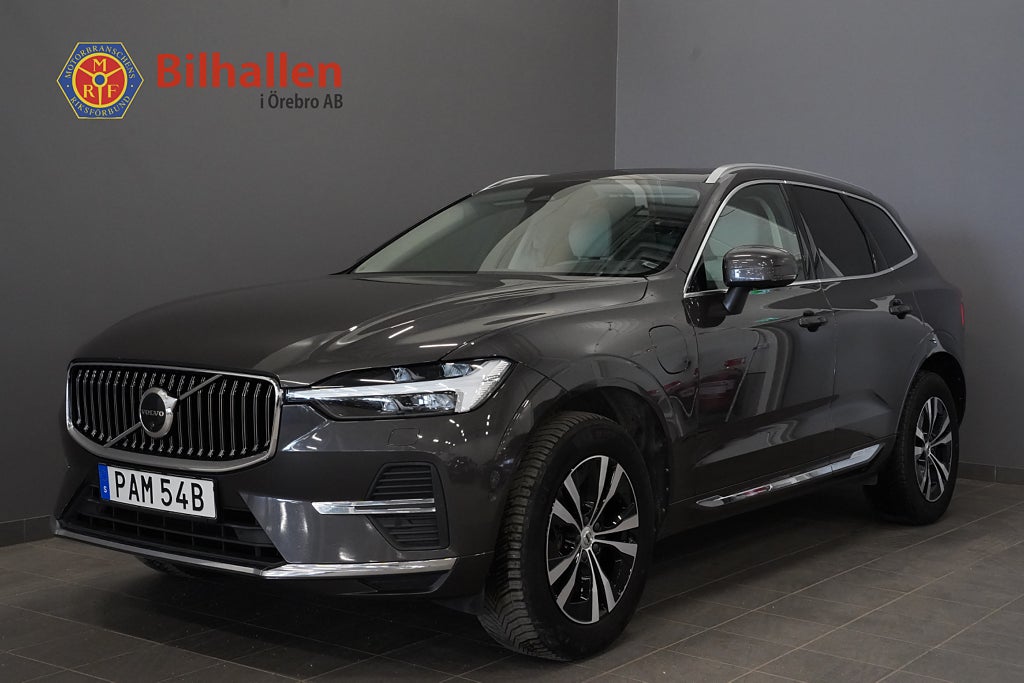 Volvo XC60 Recharge T6 AWD Core /Komfortstol Läder 360 Panorama