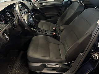 Volkswagen Golf 1.6 Kamera/Drag/D&M-värmare/S&V-däck/X-ljus