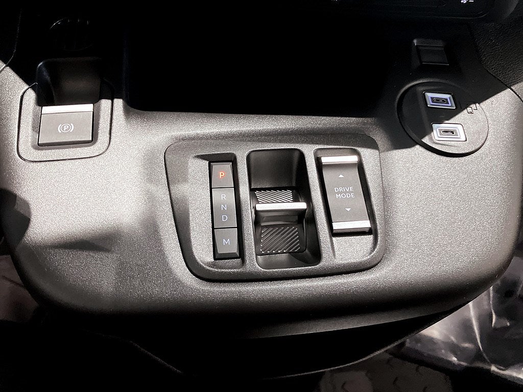 Bild på Peugeot Partner Crew cab 1.5 BHDi 130hk Aut L2 - B-KAMERA, DRAG