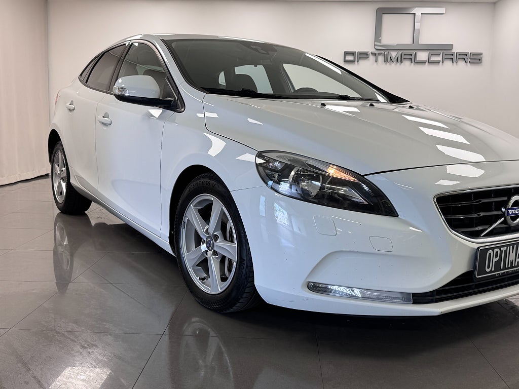 Volvo V40 2016 - miniatyr 2