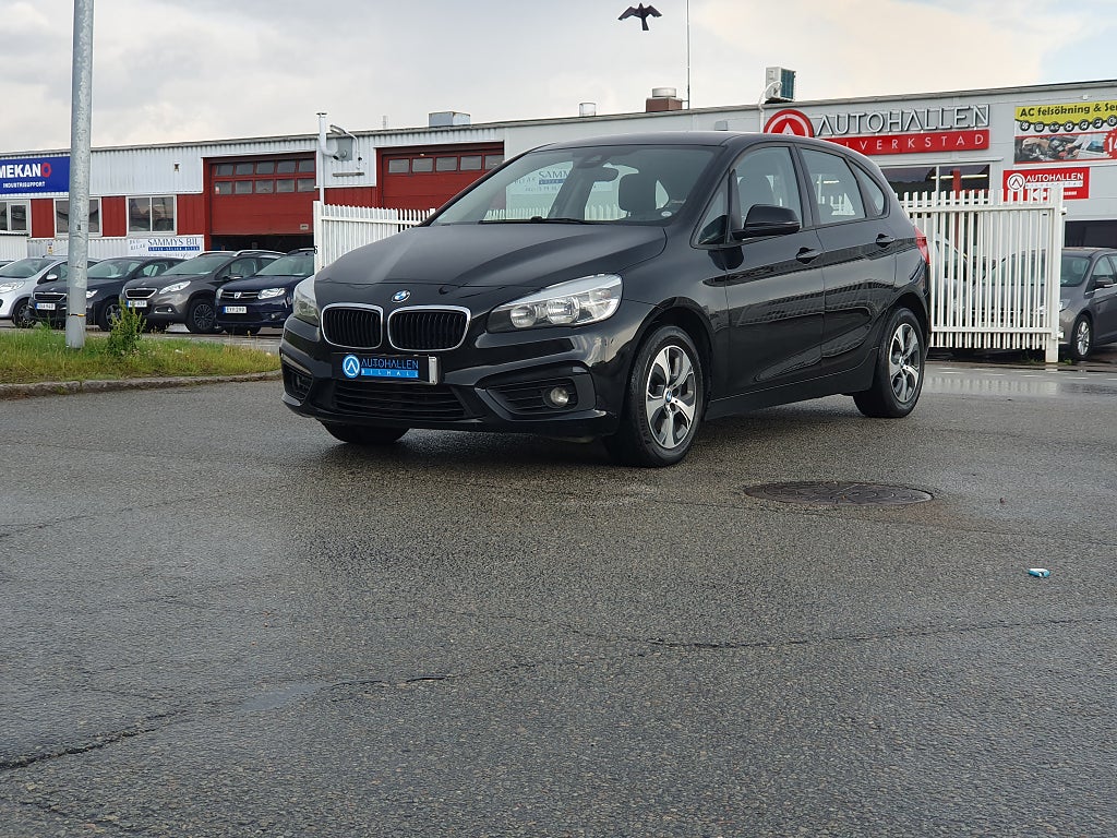 BMW 216 d Active Tourer 116HK 1 Års Garanti 0% RÄNTA 36 Mån