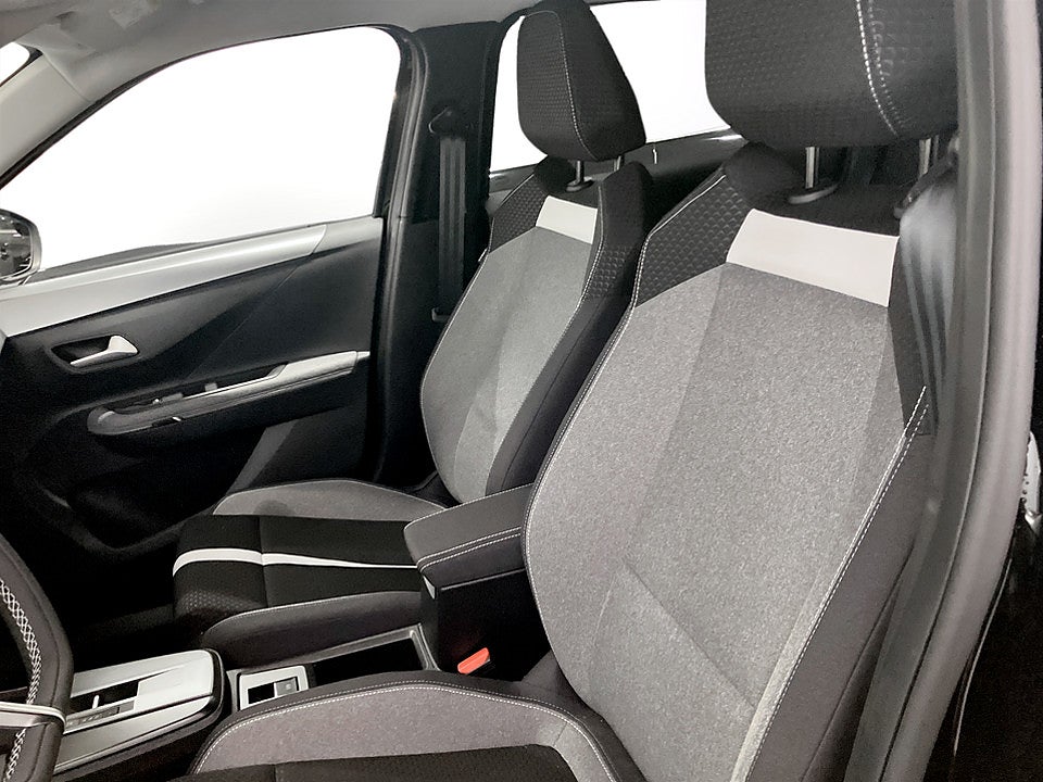 Bild på Opel Frontera GS 1.2 Turbo Hybrid 145hk Aut B-KAMERA NAVI