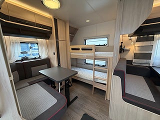 Husvagn-övrigt Hobby 650 KMFE De Luxe / Barnkammare, dubbla soffor! ALDE! AC! 2 av 20