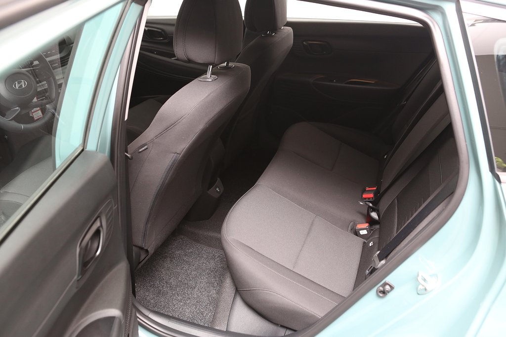 Hyundai Bayon Essential 1.2 MPi | Manuell | Moms | Låga mil 2025