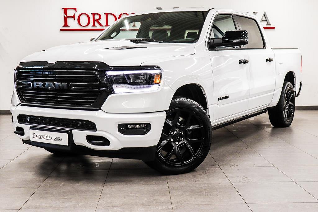 Dodge RAM 1500 LARAMIE NIGHT EDITION REA-RACE FACELIFT OMG LEVERANS!