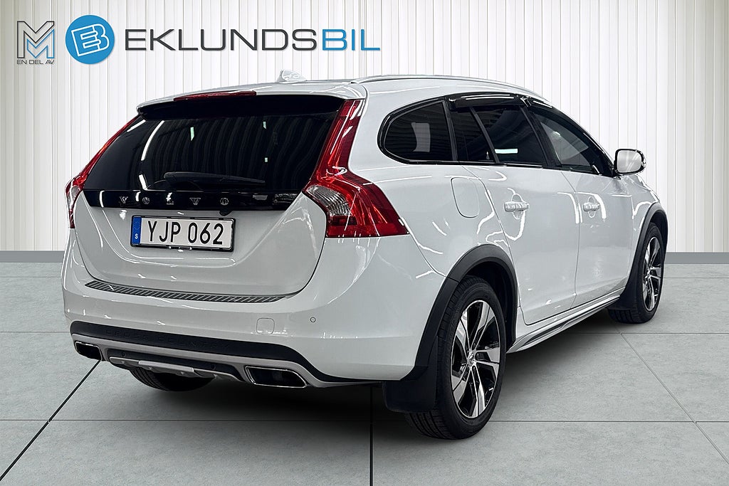 Volvo V60 Cross Country 2017