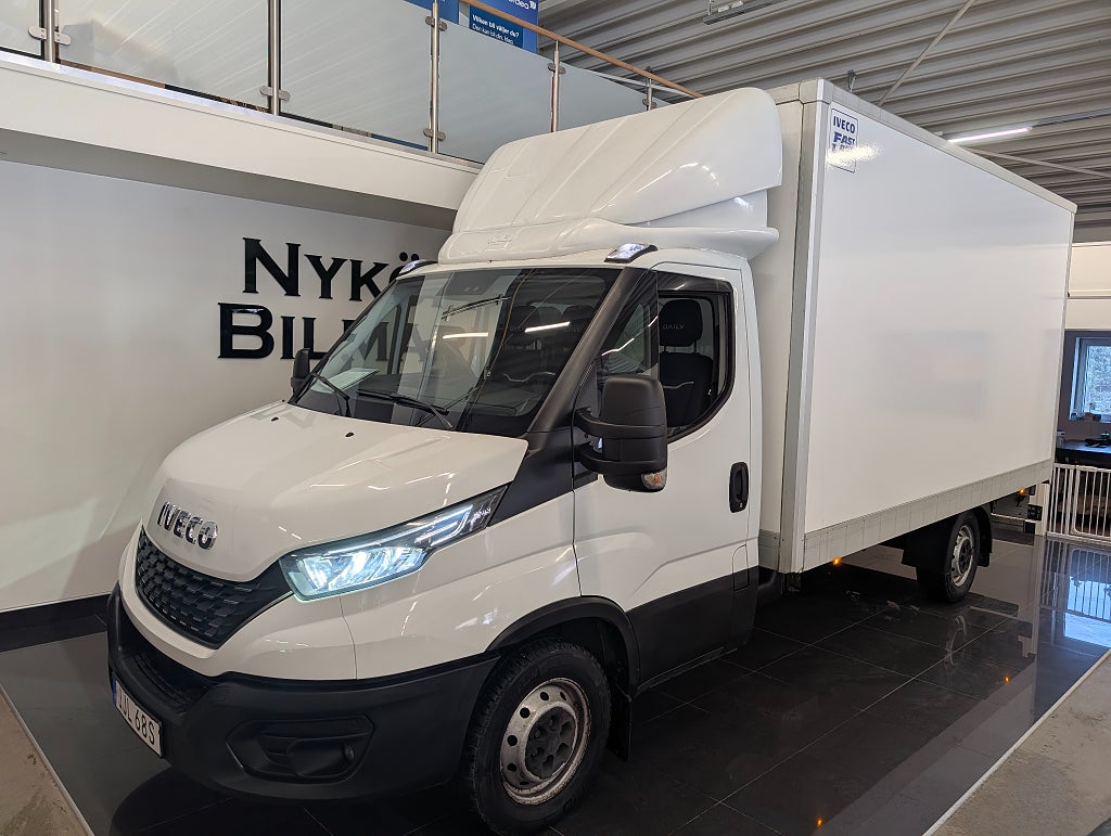 Iveco Daily 35-160 Euro 6 Volymskåp | BG-lyft | Sidodörr | Kamera
