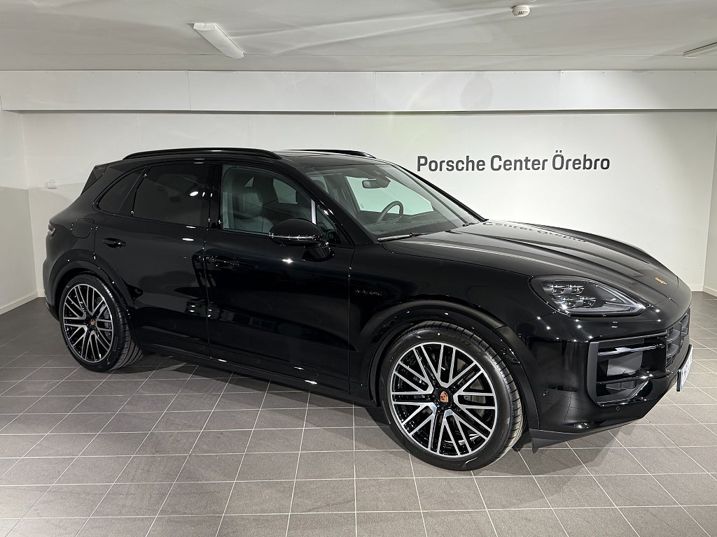 Porsche Cayenne E-Hybrid Black Edition