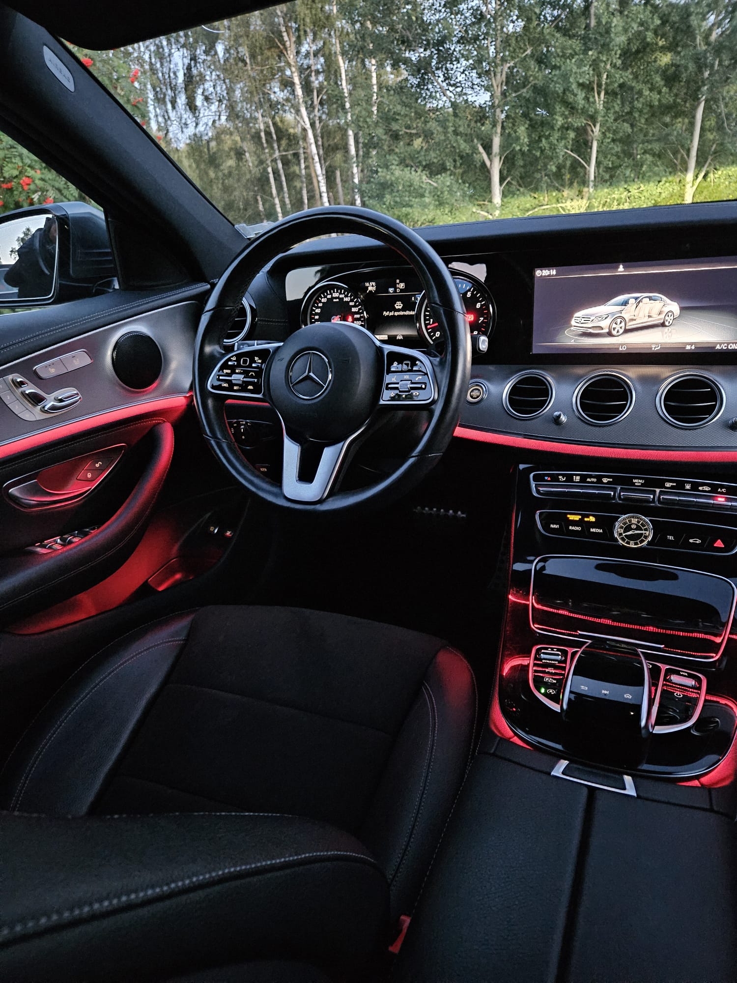 Mercedes-Benz E 2019, bild 7/10