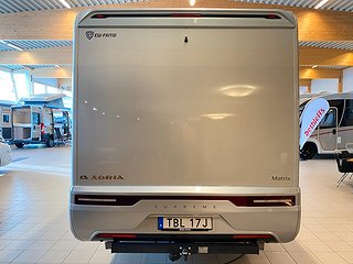 Husbil-halvintegrerad Adria Matrix Supreme 670 SL 5 av 33