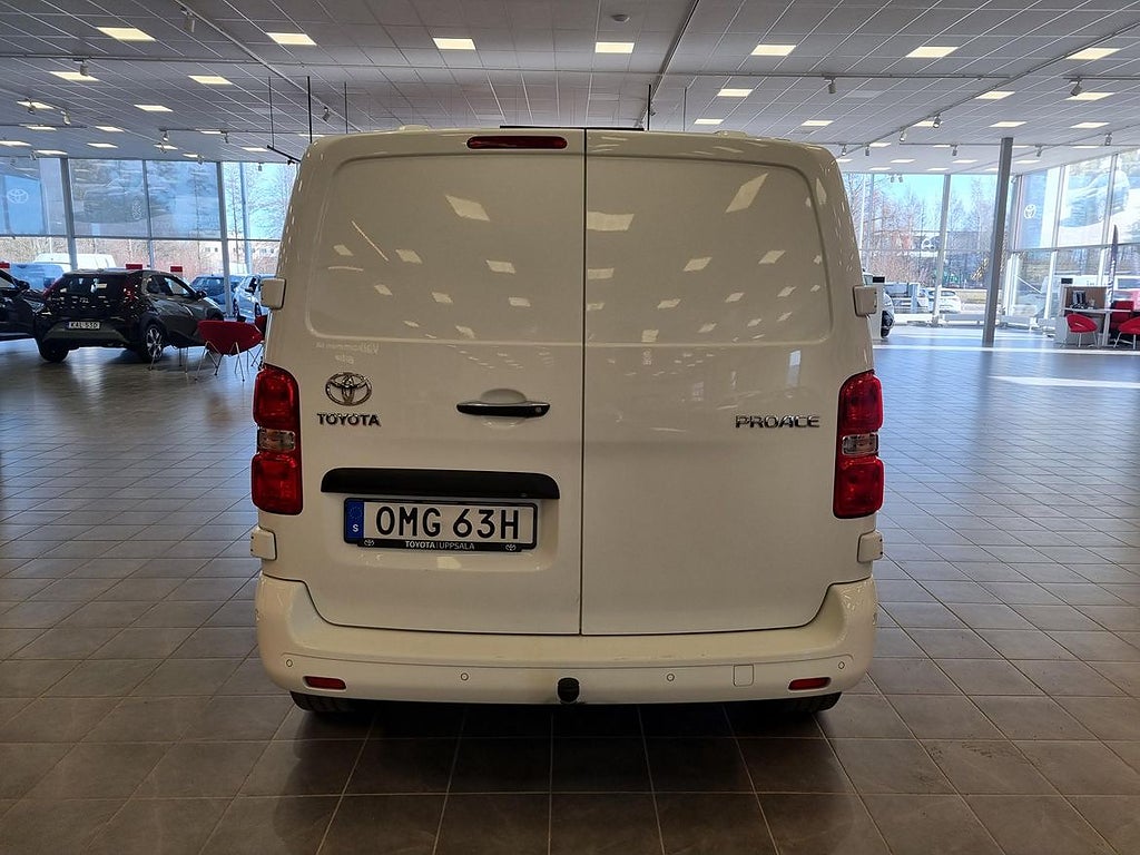 Toyota ProAce Medium Black Edition Värmare Drag