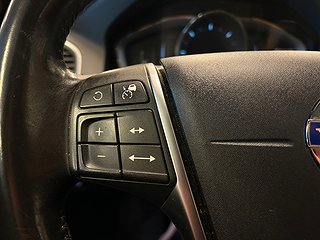 Volvo XC60 D4 AWD Classic Summum Pano/Drag/Skinn/Dvärm/SoV