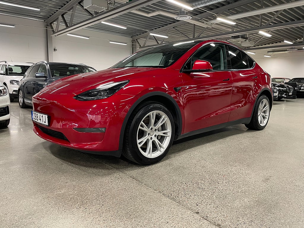 Tesla Model Y Long Range AWD
