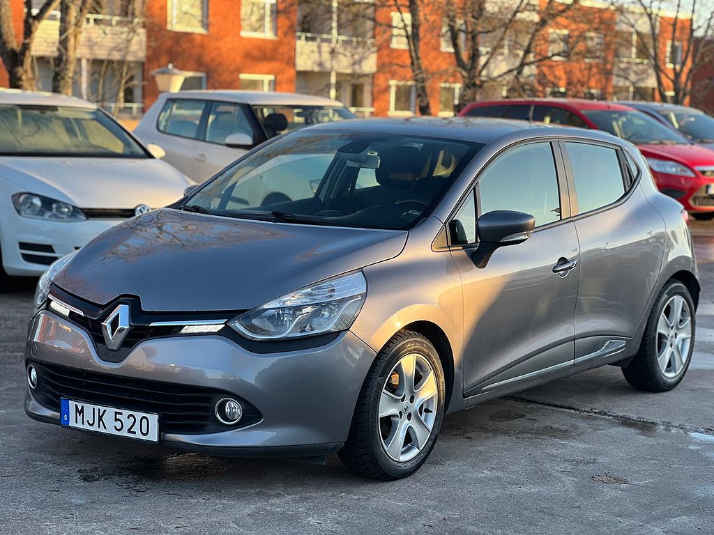 Renault Clio 0.9 TCe 90hk 2Ägare Bluetooth Navi Sensorer