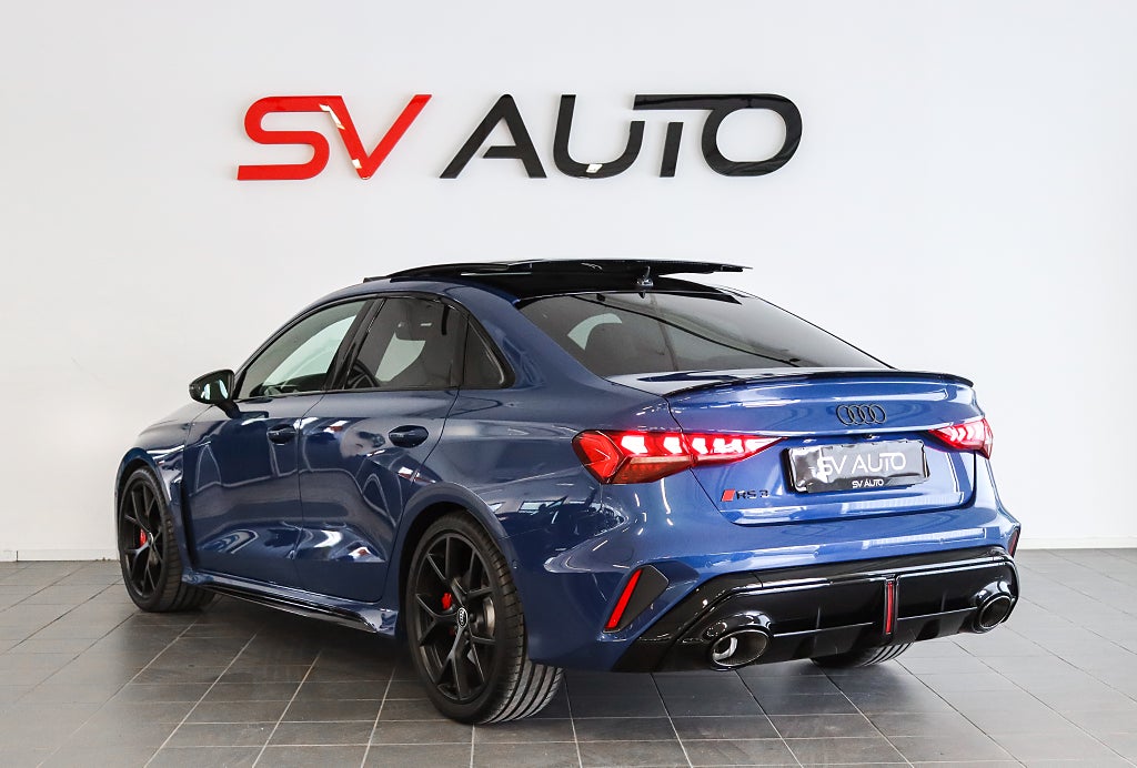 Audi RS3 Sedan RS-Skalstolar Kolfiber Pano Sonos HuD