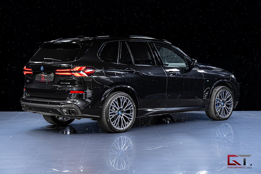 BMW X5 xDrive50e M-Sport MOMS B&W Merino Inno DAP Pano Sky 22"