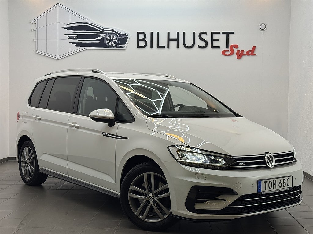Volkswagen Touran 1.5 TSI 150hk 7 sits R-Line Värmare/Bkamera/Krok/1Brukare/Carpla