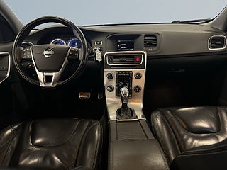 Volvo V60 D4 AWD R-Design Business Pro S&V-hjul/Drag/Dvärm/Skinn – bild 8