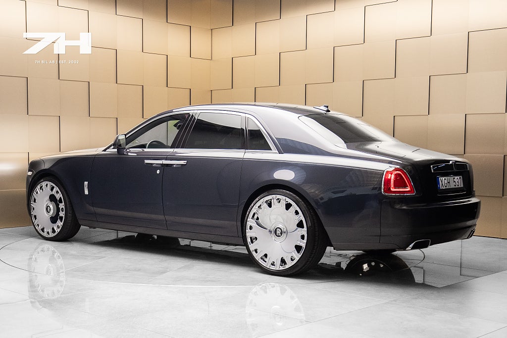 Rolls-Royce Ghost V12 Individual / 2690 Mil / Massage -Vent / HuD