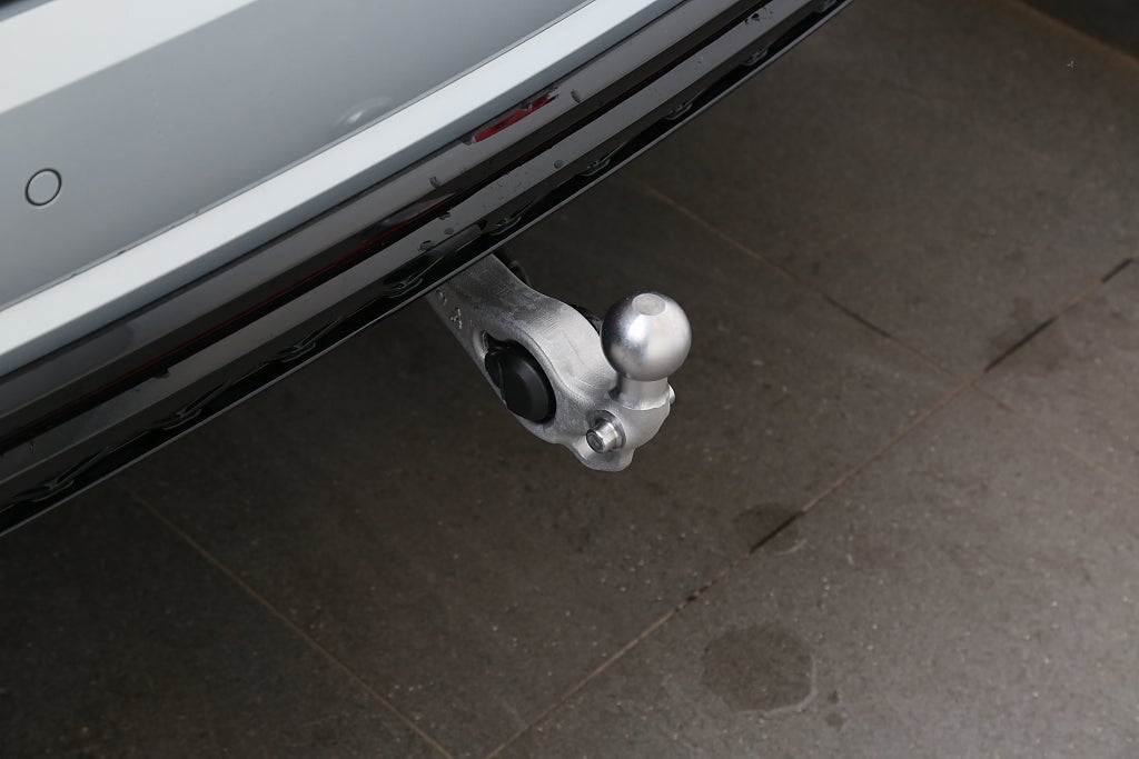 Volkswagen Touareg 3,0 V6 TDI R-Line Final Edition 4M Värme Drag Leasbar 2026