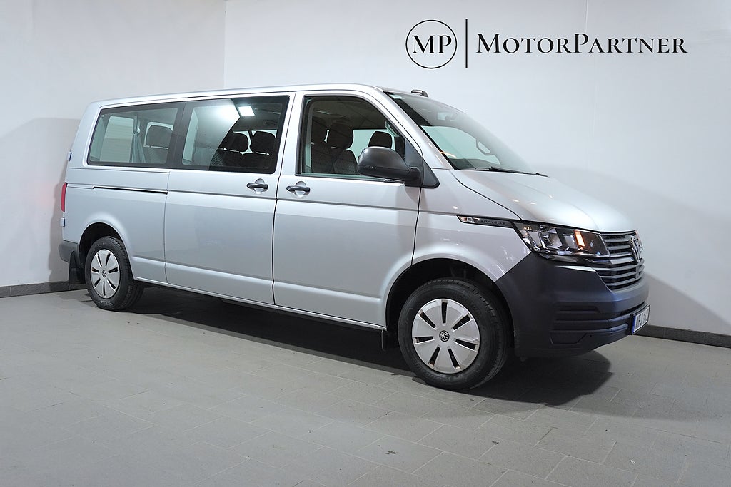 Volkswagen Caravelle 2.0 TDI Trendline 9-sits Värmare MOMS 3,95%