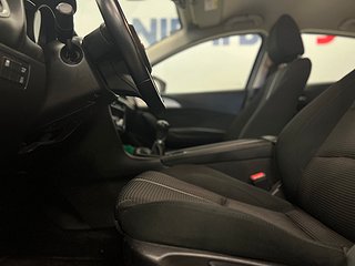 Mazda 3 Sport 1.5 SKYACTIV-D Kamkedja Bluetooth S/V-hjul
