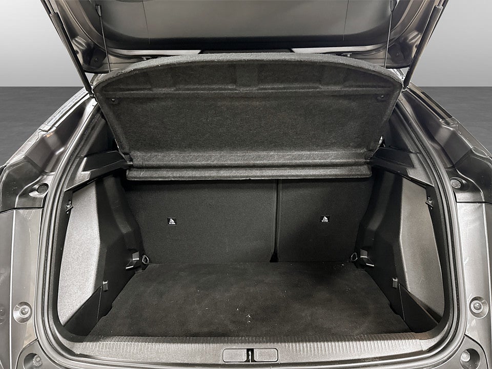 Bild på Peugeot 2008 GT 1.2 PT 130hk Aut NYSERVAD BACKKAMERA FARTHÅLLARE
