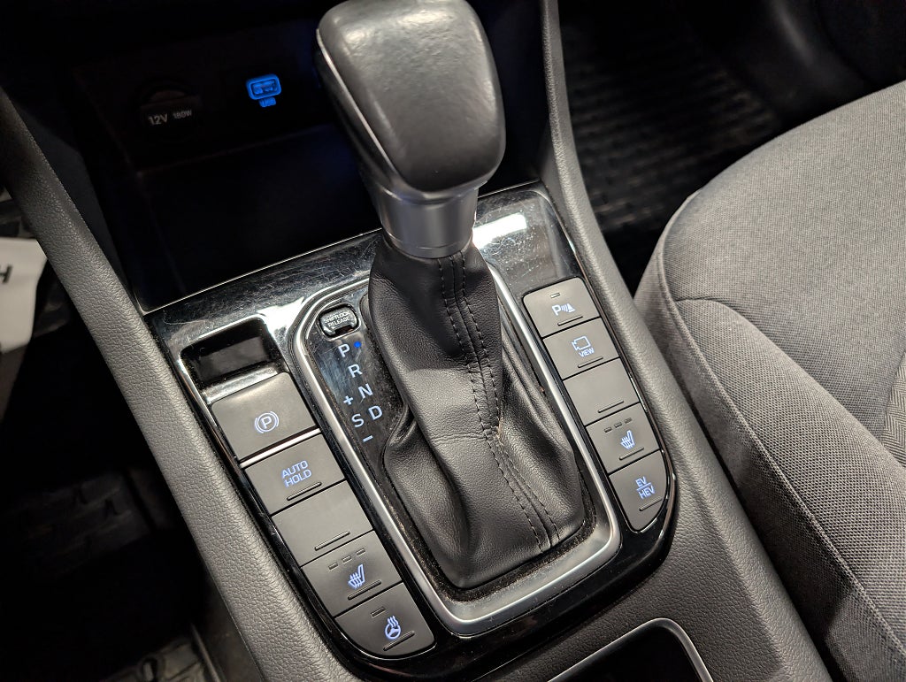 Hyundai IONIQ Plug-in 1.6 + 8.9kWh DCT Trend M-värm/kamera/SoV thumbnail