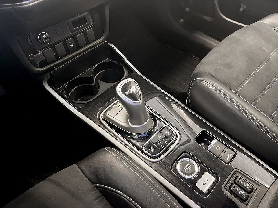 Bild på Mitsubishi Outlander 2.0 Plug-In Hybrid 4WD PHEV B 203hk