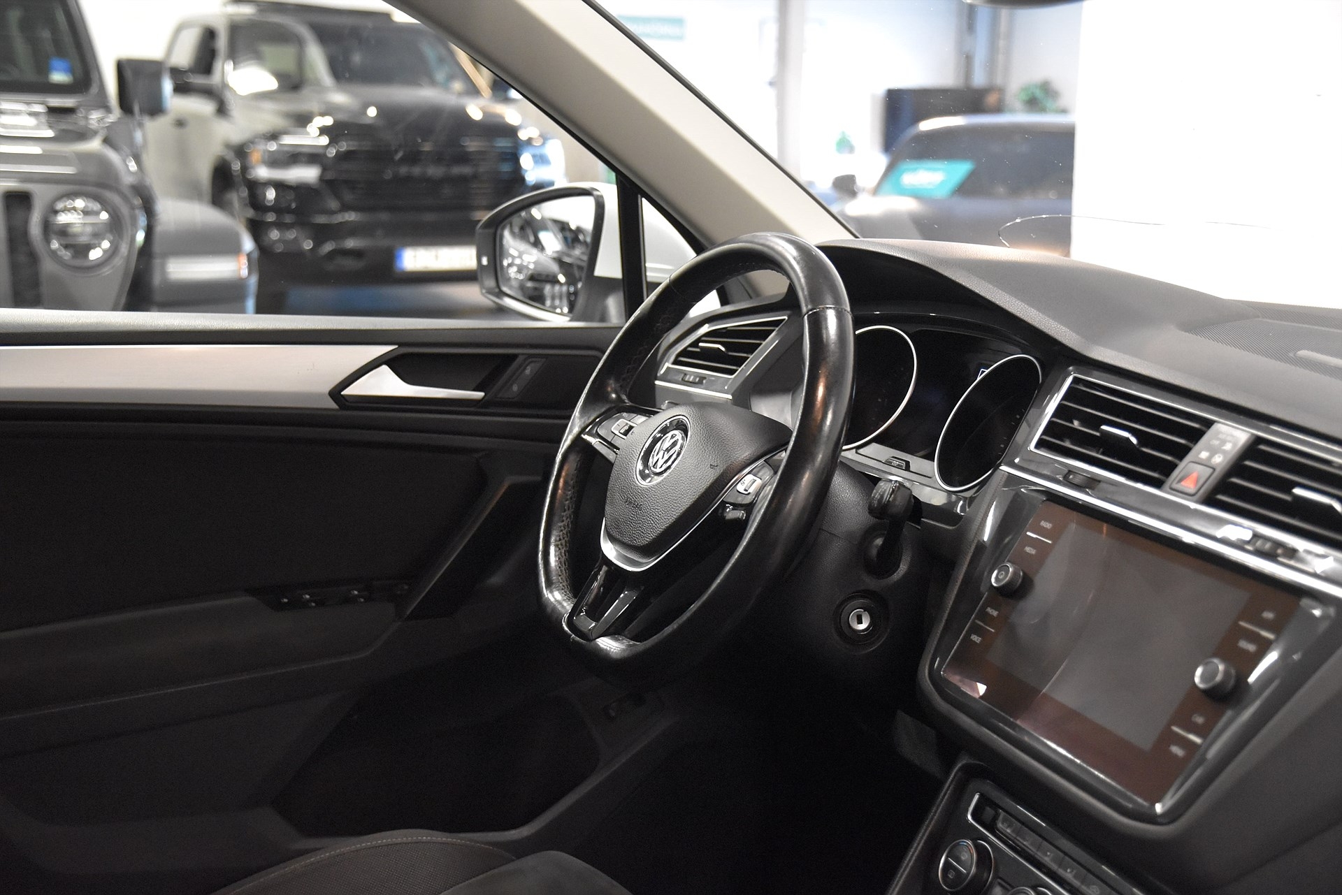 Volkswagen Tiguan 2019, kuva 7/10