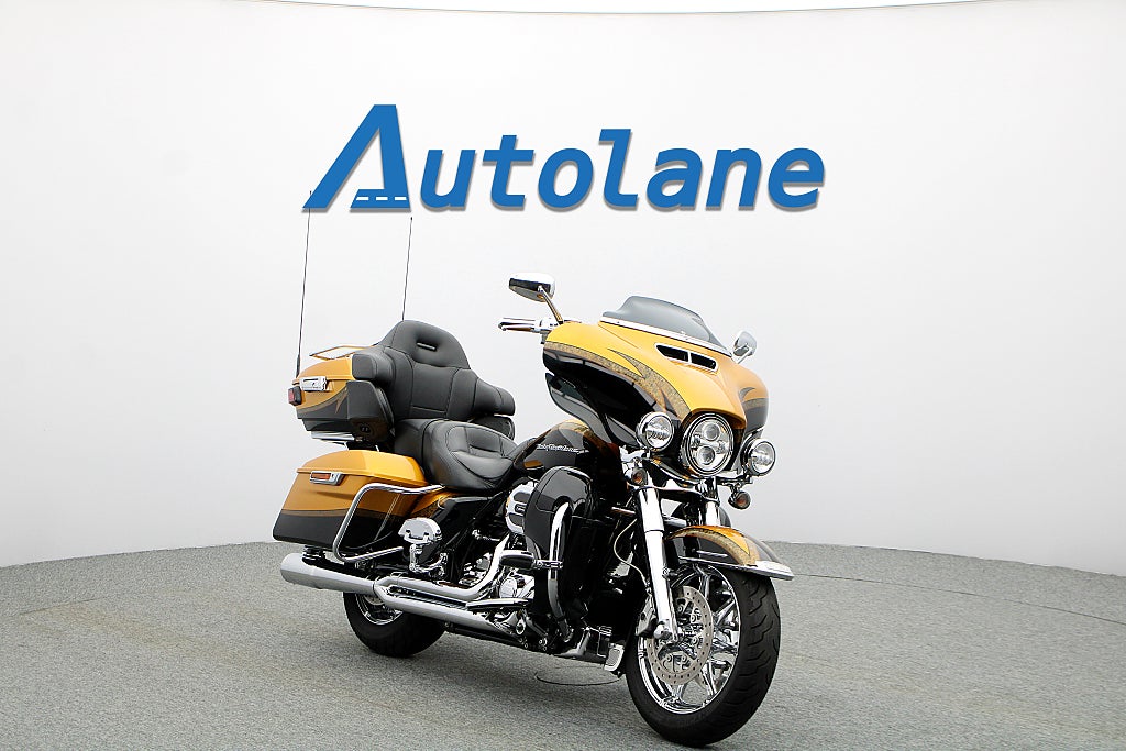 Harley-Davidson FLHTKSE CVO Ultra Limited* Endast 1 Ägare! Screaming Eagle 117" 