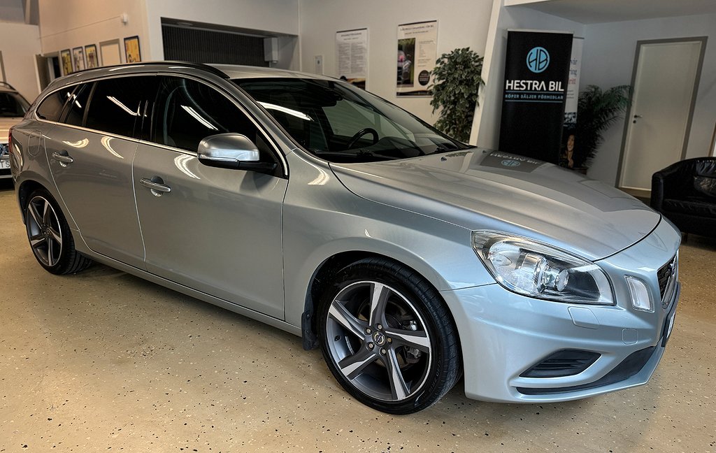 Volvo V60 D3 Momentum, R-Design Euro 5