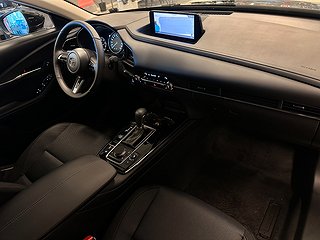 Mazda CX-30 2.0 Mildhybrid AWD 186hk Centre Line LAGERBIL