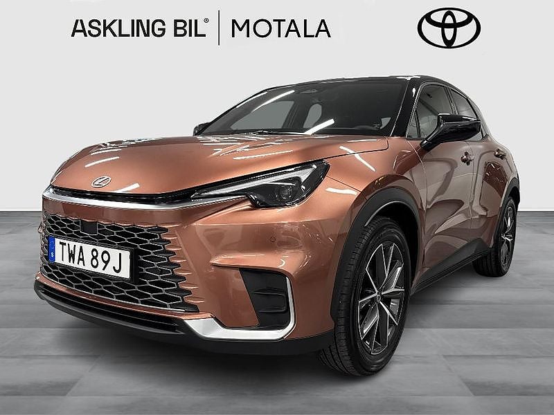 Lexus LBX 1.5 E-CVT Emotion Tech