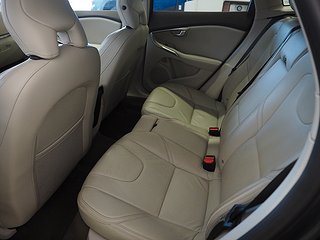 Halvkombi Volvo V40 Cross Country 11 av 19