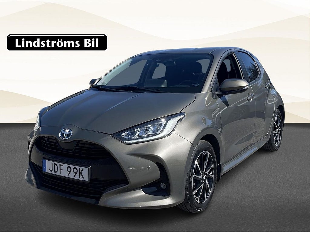 Toyota Yaris Hybrid 1,5 5D ACTIVE PLUS P-SENSORER VINTERHJUL