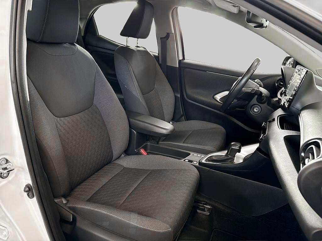 Toyota Yaris 2021 - miniatyr 7