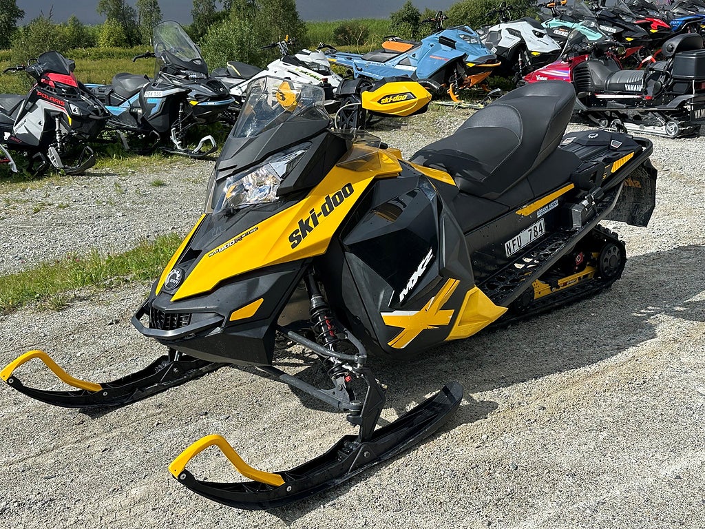 Ski-Doo MXZ 800 0.8